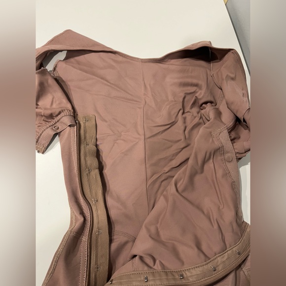 Delie d Prada Faja Size small NWOT - Picture 9 of 13